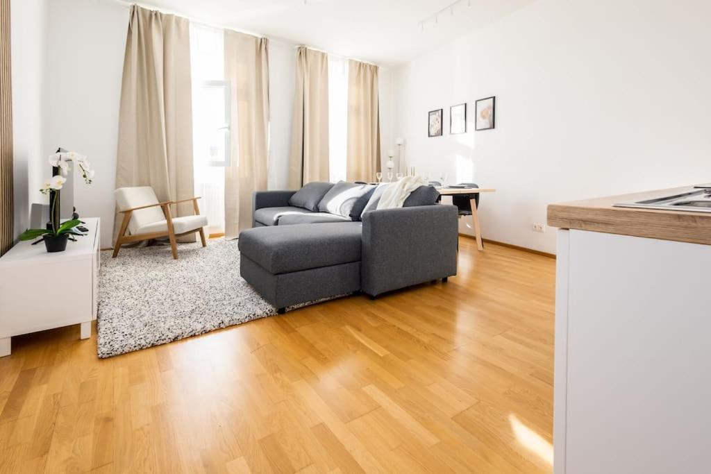 Orestaliving- 3Br On The Daube Canal/Friedensbruecke فيينا المظهر الخارجي الصورة